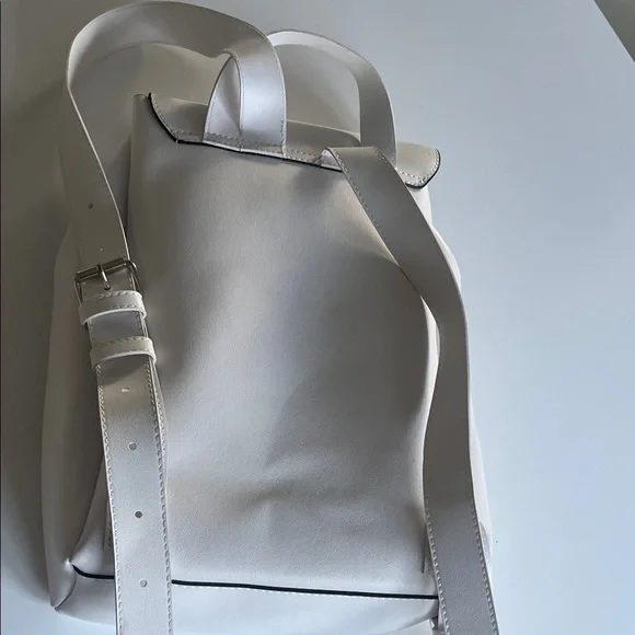 Source Unknown White Backpack - Picture 5 of 8